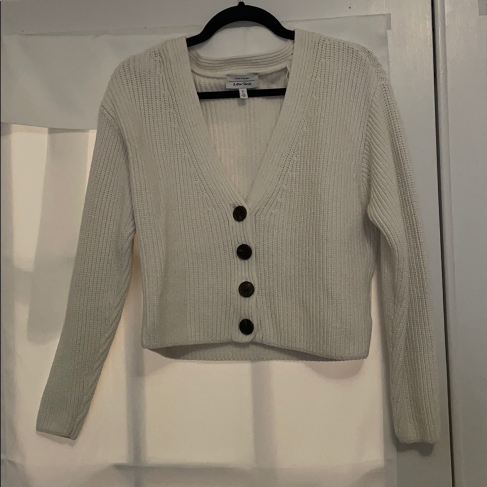 Heavy Buttoned Sweater